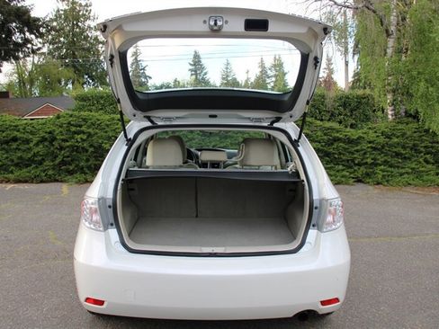 Used 2011 Subaru Impreza 2.5i AWD/4WD image 16