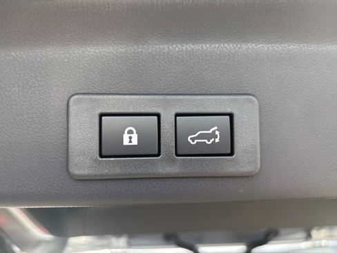 New 2025 Subaru Ascent Onyx Edition image 12