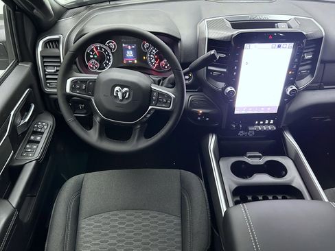 New 2026 RAM 2500 Big Horn AWD/4WD image 12