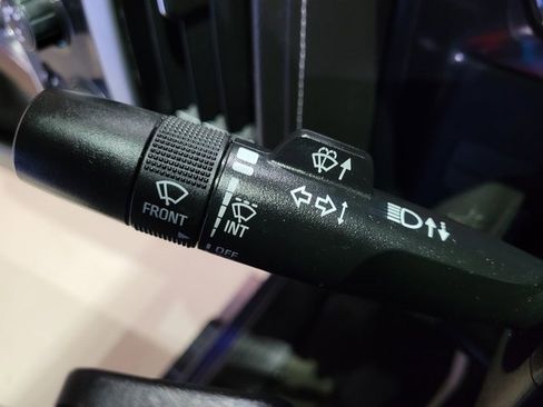 Used 2018 GMC Sierra 1500 SLT w/ SLT Premium Package image 36