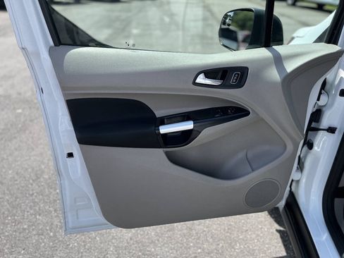Used 2022 Ford Transit Connect XLT FWD image 7