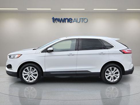 Used 2020 Ford Edge Titanium AWD/4WD image 2