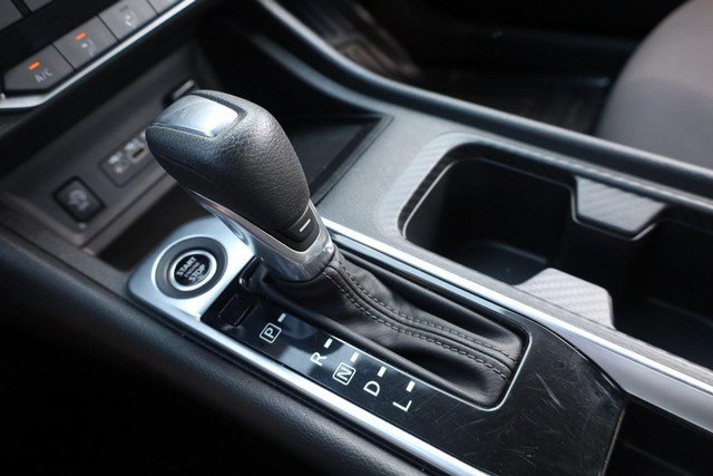 Certified 2025 Nissan Sentra SV FWD image 14