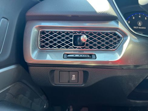 Used 2025 Acura Integra image 16