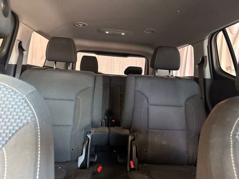 Used 2020 GMC Acadia SLE FWD image 22