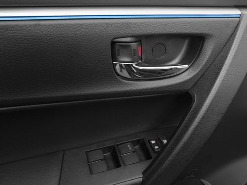 Used 2016 Toyota Corolla S Premium image 7