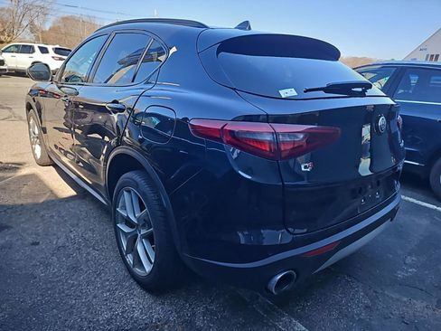 Used 2018 Alfa Romeo Stelvio Ti Sport image 2