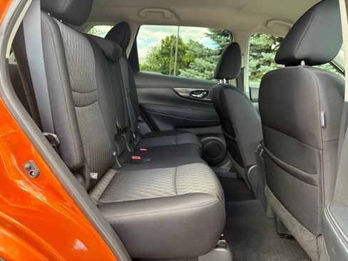 Used 2017 Nissan Rogue S w/ S Appearance Package FWD image 22