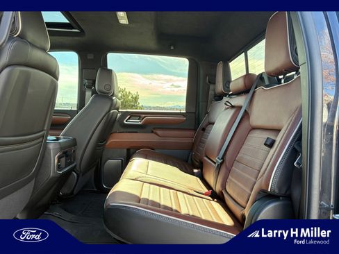 Used 2024 GMC Sierra 2500 Denali Ultimate image 17