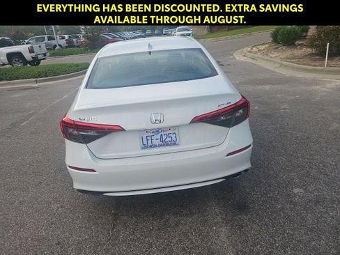 Used 2022 Honda Civic Sport image 13