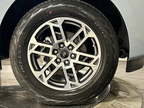 New 2026 Ford Expedition Active AWD/4WD image 25