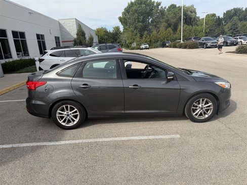 Used 2016 Ford Focus SE FWD image 22