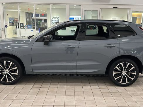 Certified 2023 Volvo XC60 B5 Plus w/ Climate Package image 8