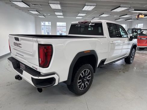 Used 2021 GMC Sierra 2500 AT4 w/ AT4 Premium Plus Package image 13