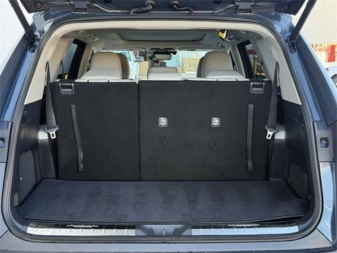 Used 2025 Toyota Grand Highlander AWD image 36