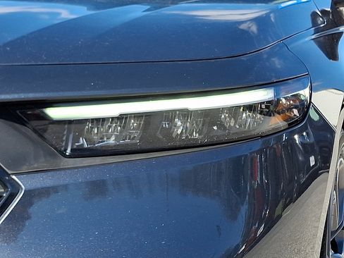 Used 2023 Honda Accord EX image 9