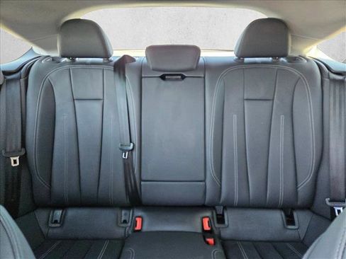 Used 2022 Audi A5 2.0T Premium Plus w/ Premium Plus image 17