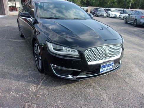 Used 2018 Lincoln MKZ Reserve FWD image 3