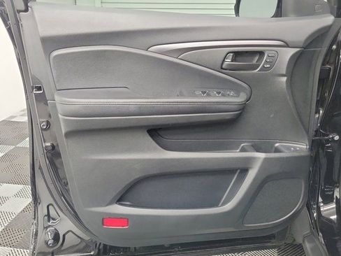 Certified 2023 Honda Passport EX-L image 18