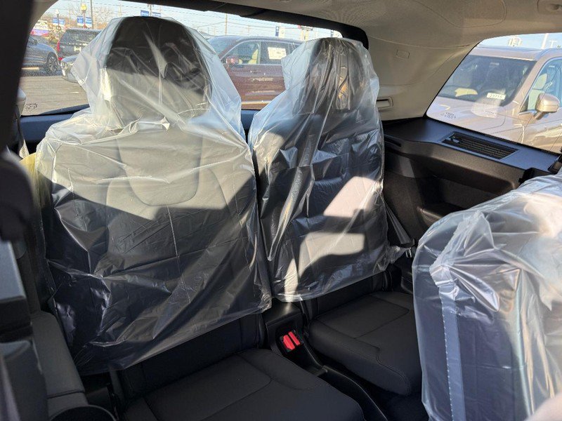 New 2026 Volvo XC90 T8 Plus w/ Protection Package Premier AWD/4WD image 5