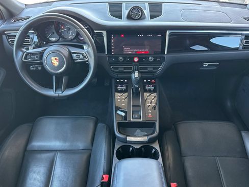 Used 2024 Porsche Macan AWD/4WD image 6