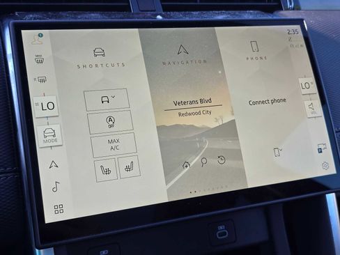 Used 2024 Land Rover Discovery Sport Dynamic SE image 28