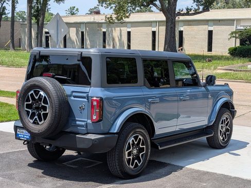 Used 2025 Ford Bronco Outer Banks AWD/4WD image 5
