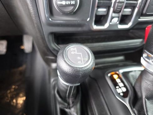 Used 2024 Jeep Wrangler Sport S image 28