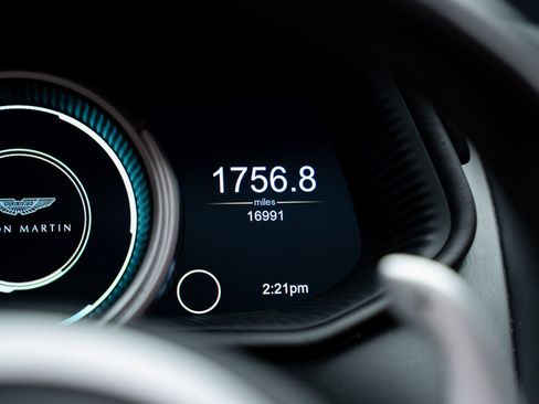 Used 2019 Aston Martin DB11 Volante RWD image 47