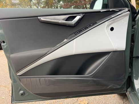 New 2025 Kia Niro Wind image 7