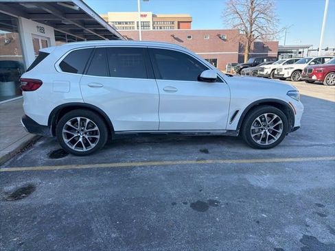 Used 2022 BMW X5 xDrive40i w/ Parking Assistance Package image 4