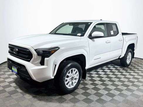 New 2026 Toyota Tacoma SR5 RWD image 3
