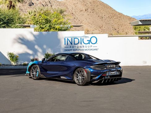 Used 2022 McLaren 765LT image 11