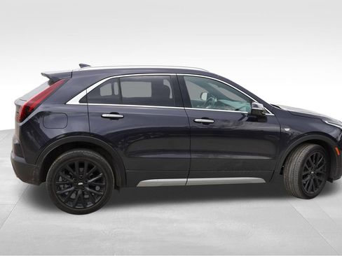 Used 2023 Cadillac XT4 Premium Luxury w/ LPO, ONYX Package AWD/4WD image 2