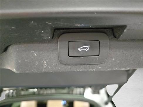 New 2025 Land Rover Discovery Dynamic SE AWD/4WD image 12