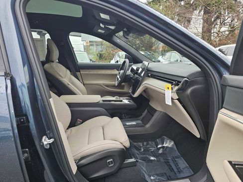New 2026 Volvo EX90 Ultra image 11