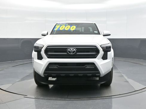 New 2026 Toyota Tacoma SR5 image 2