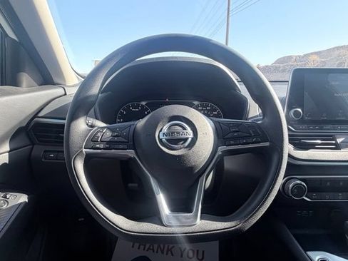 Used 2019 Nissan Altima 2.5 S FWD image 9