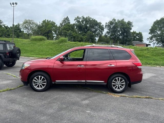 Used 2014 Nissan Pathfinder SL AWD/4WD image 5
