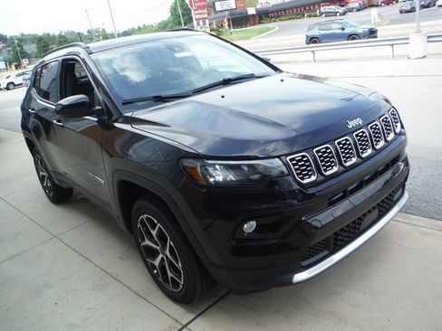 New 2026 Jeep Compass Limited w/ Sun, Sound & Navigation Group AWD/4WD image 10