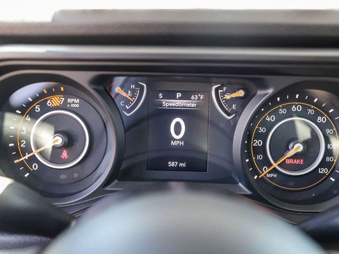 Used 2026 Jeep Wrangler Sport AWD/4WD image 21