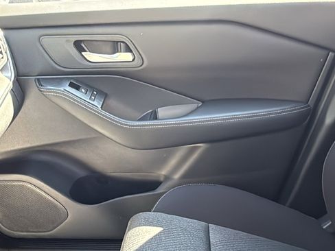 Certified 2024 Nissan Rogue SV AWD/4WD image 18