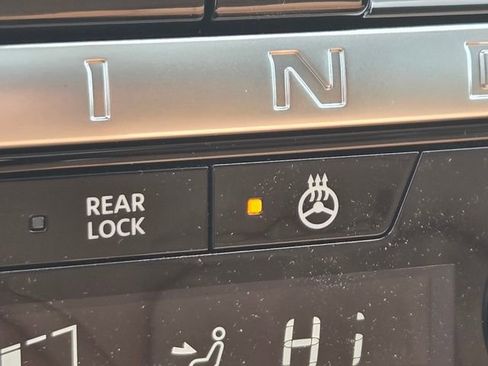 New 2026 Nissan Pathfinder Platinum AWD/4WD image 19