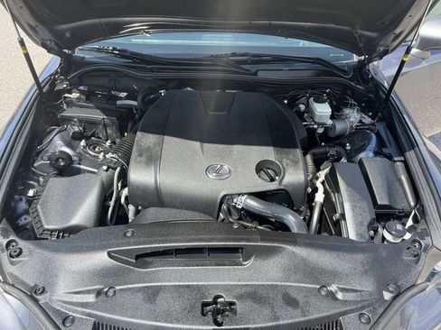 Used 2015 Lexus IS 250 image 9