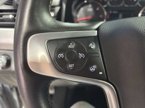 Used 2016 GMC Yukon XL SLT w/ Open Road Package AWD/4WD image 27