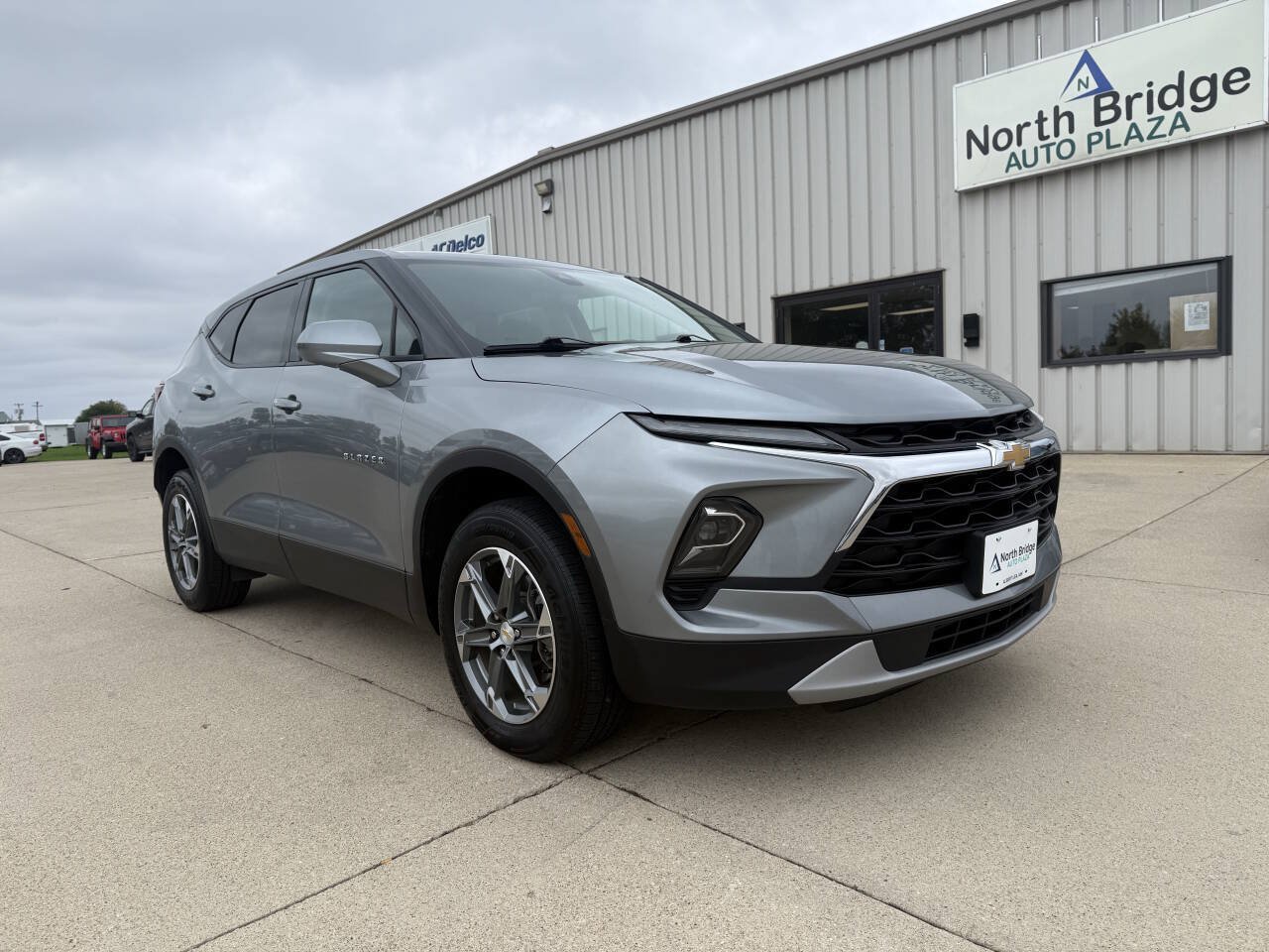 Used 2024 Chevrolet Blazer LT AWD/4WD image 1