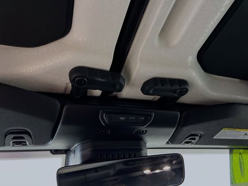 Used 2020 Jeep Gladiator Rubicon image 21