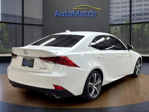 Used 2017 Lexus IS 300 AWD image 10