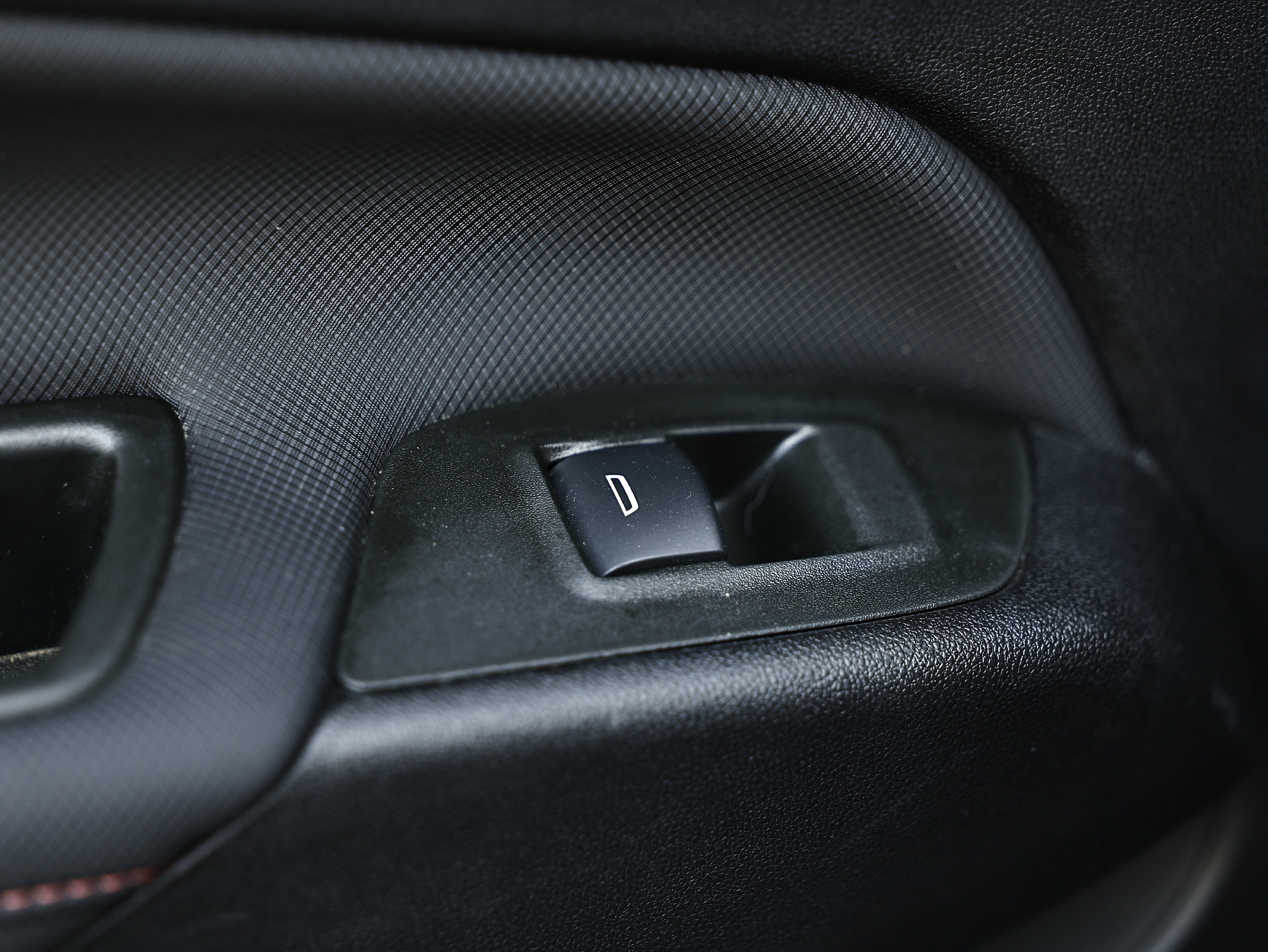 Used 2024 Chevrolet Equinox RS FWD image 22