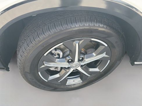 Used 2024 Honda HR-V EX-L image 32